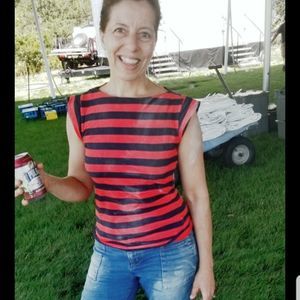 Meet your Posher, Debbie